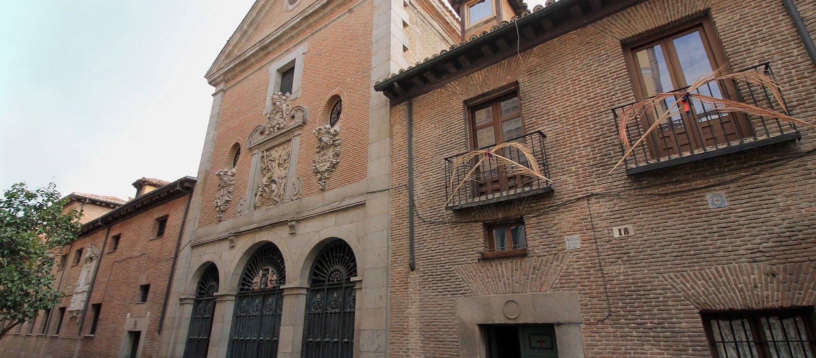 2560px-Convento_de_las_Trinitarias_Descalzas_(Madrid)_07